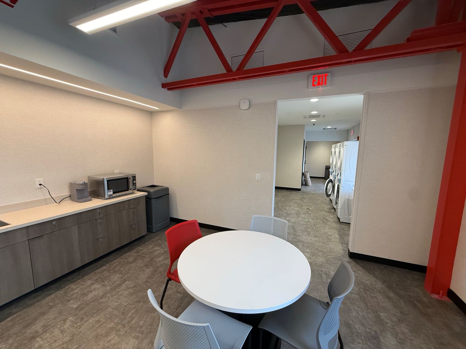 Barr-Nunn Shippensburg, PA truck terminal driver lounge laundry area
